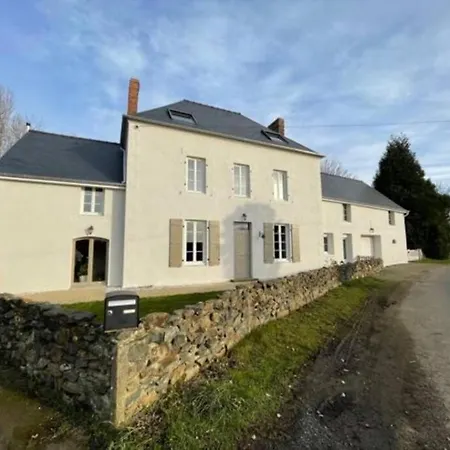 Independant 2 Pers - Sur Colmont La Petite Gare Holiday home *